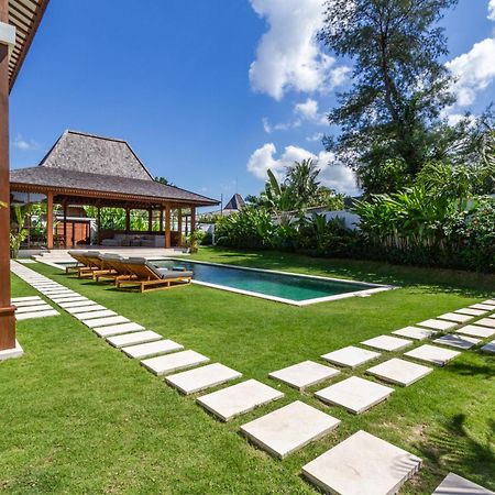 Alea Estate Vila Kerobokan Exterior foto
